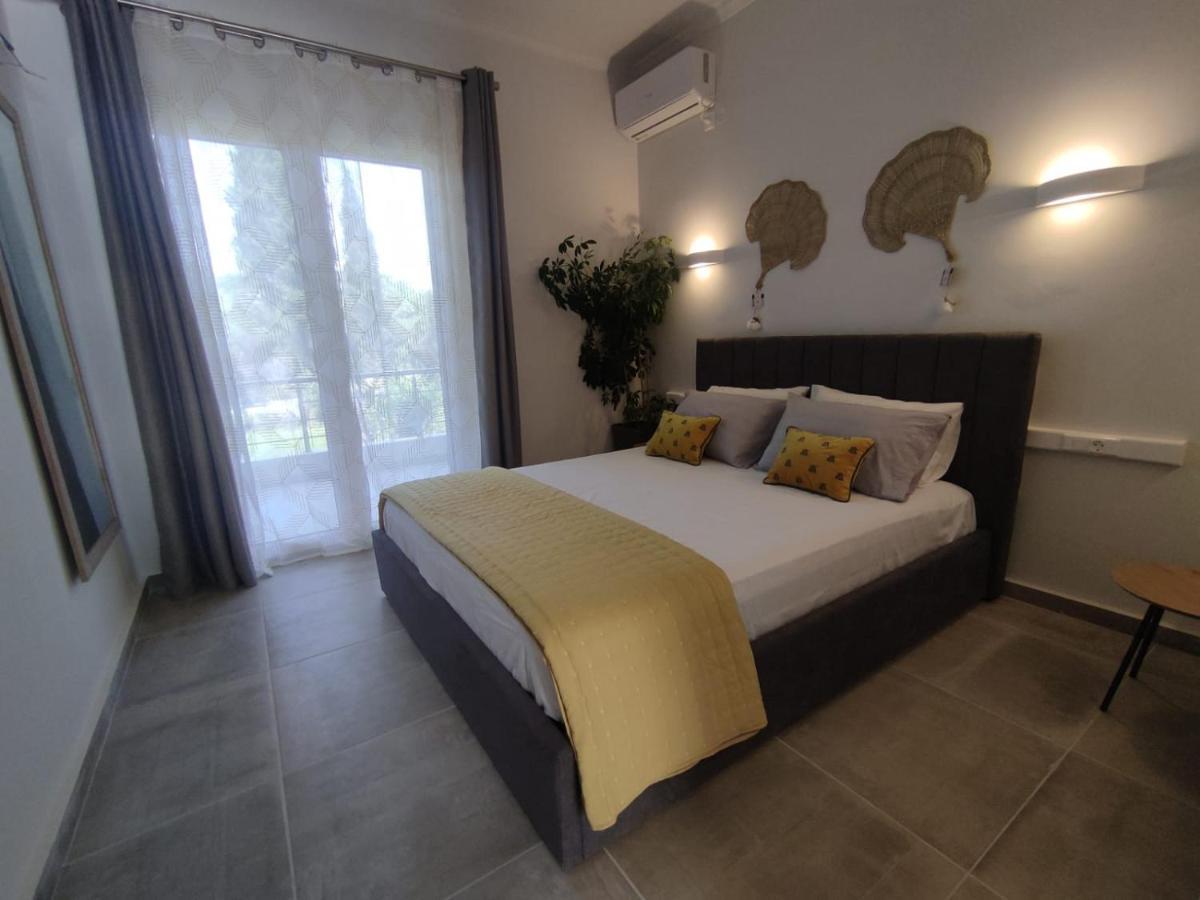 Coritos Apartments Corfu コントカリ エクステリア 写真