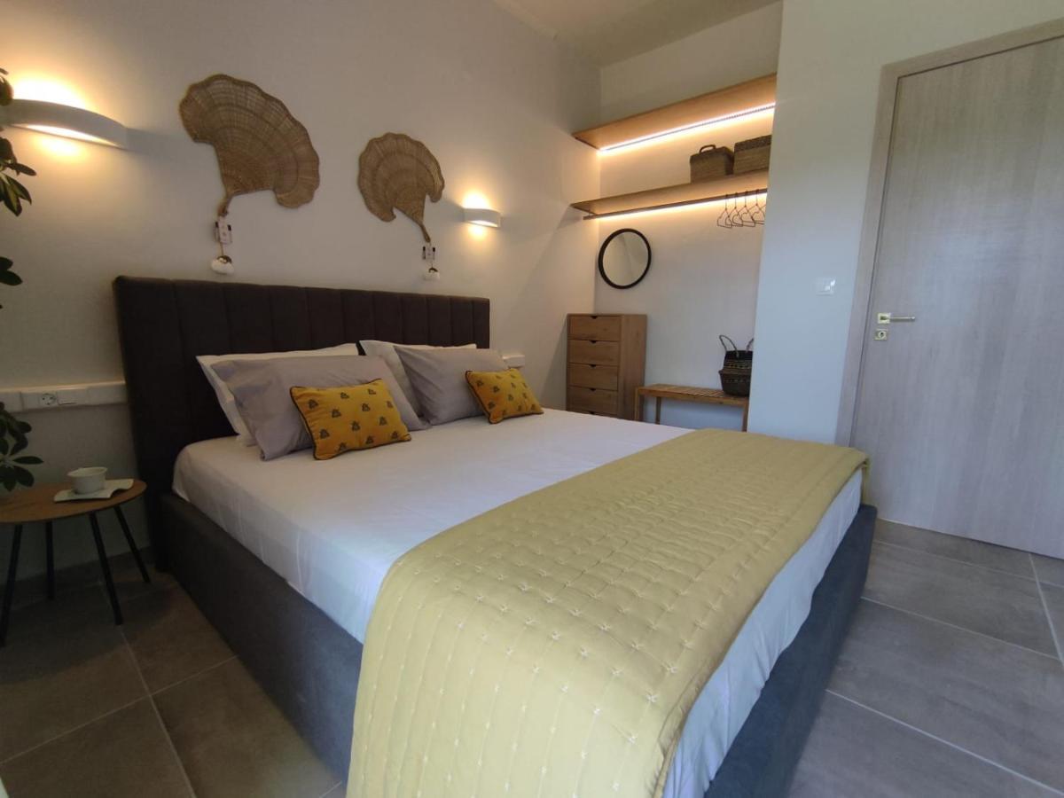 Coritos Apartments Corfu コントカリ エクステリア 写真