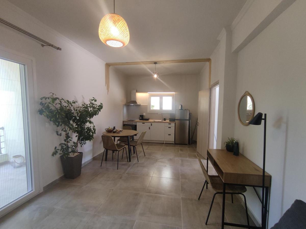 Coritos Apartments Corfu コントカリ エクステリア 写真